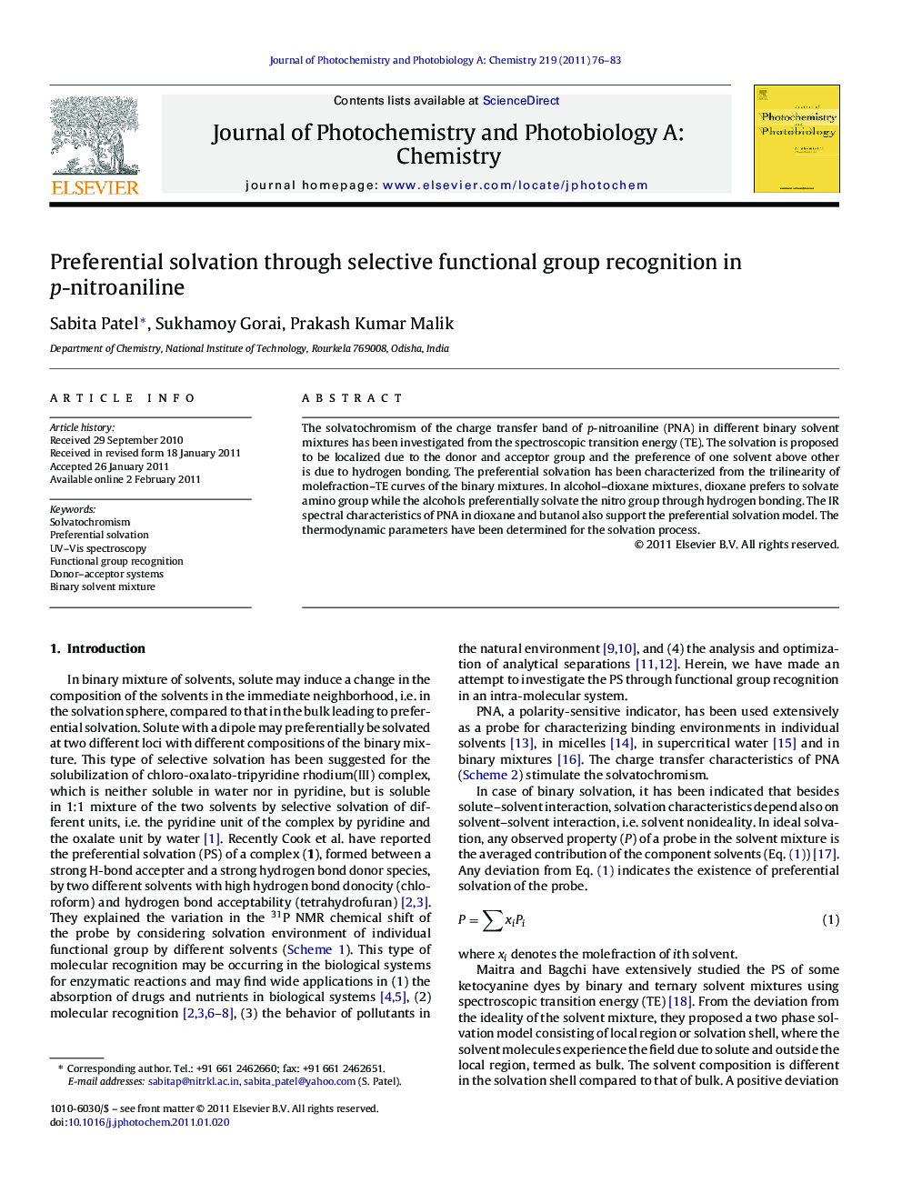 Preferential solvation through selective functional group recognition in p-nitroaniline