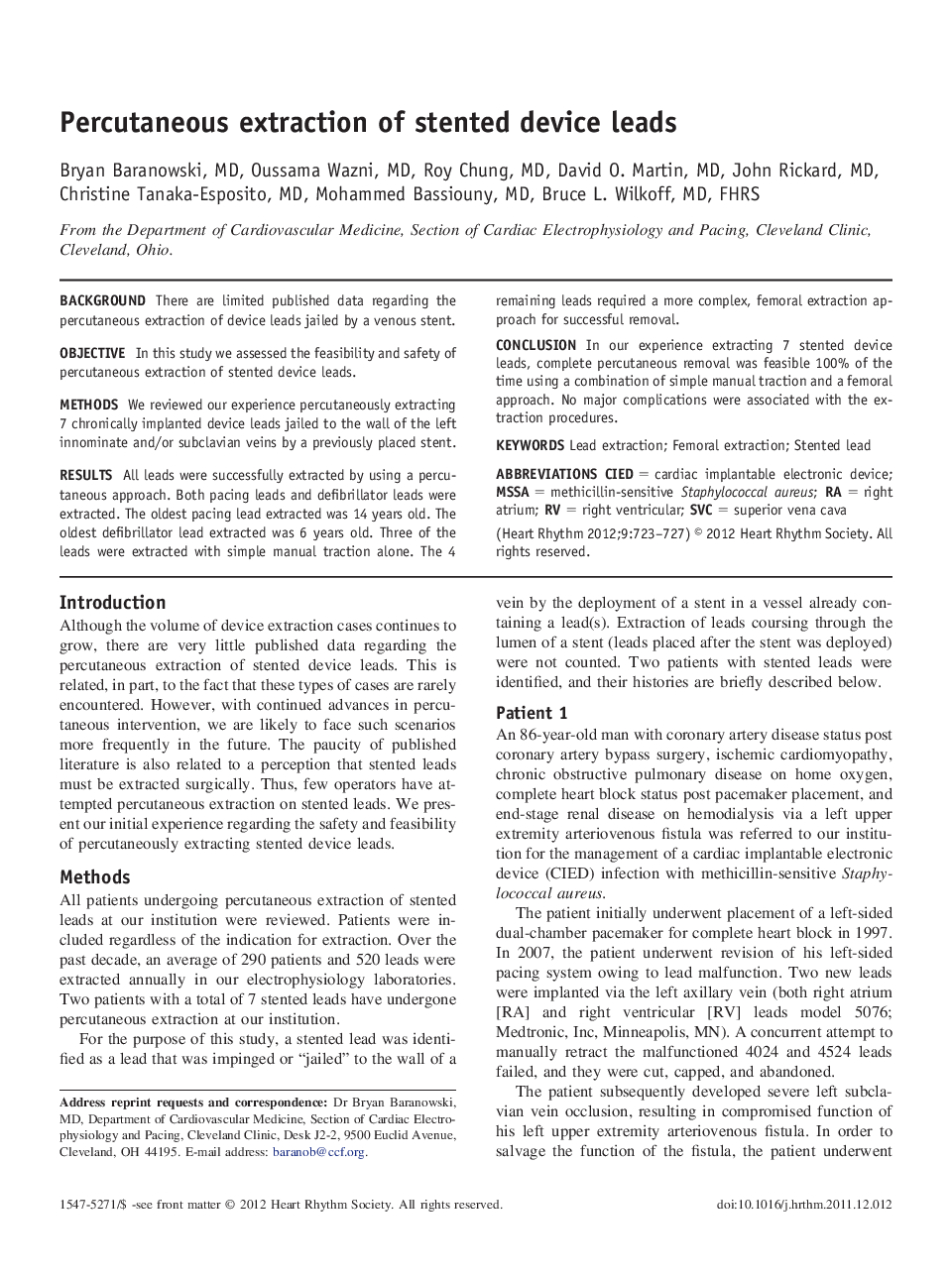 Percutaneous extraction of stented device leads