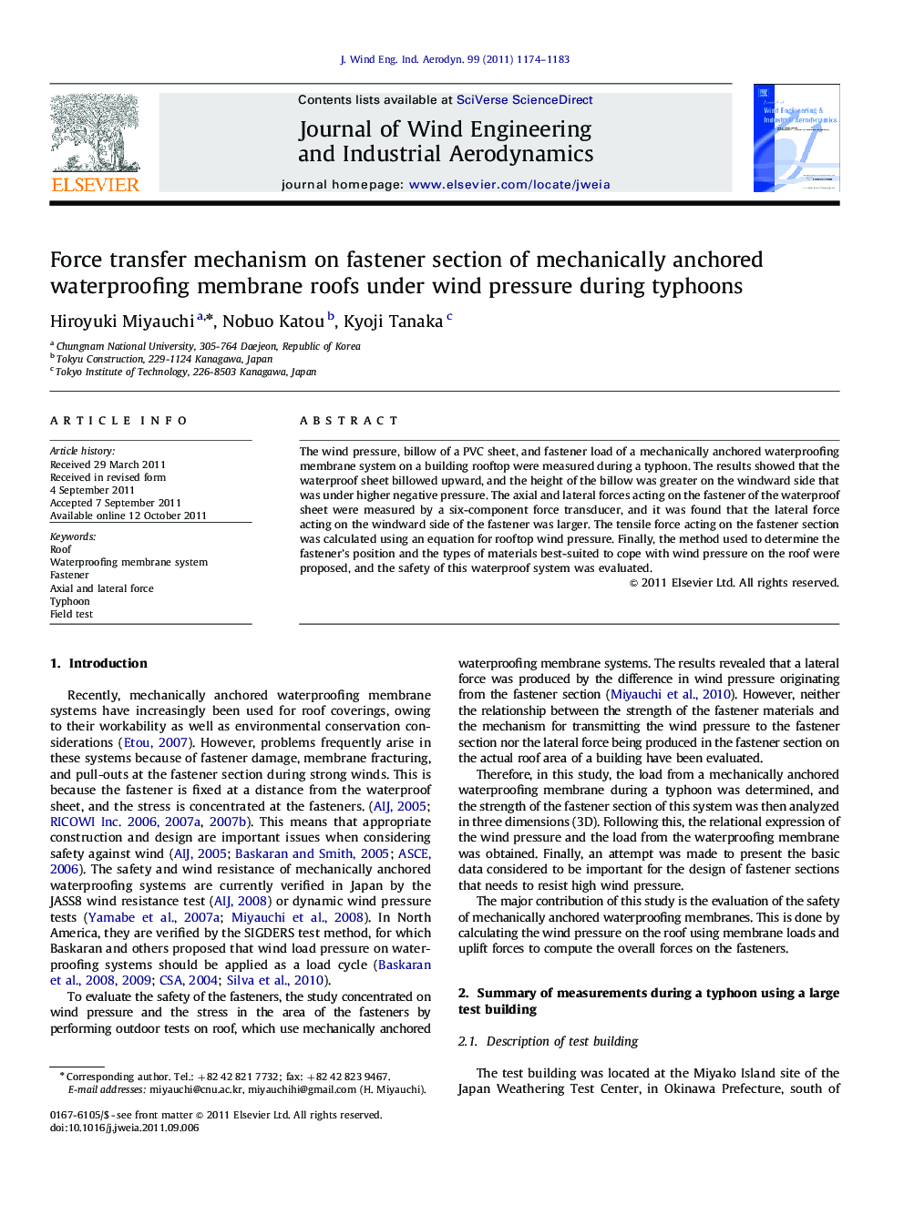 Force transfer mechanism on fastener section of mechanically anchored waterproofing membrane roofs under wind pressure during typhoons