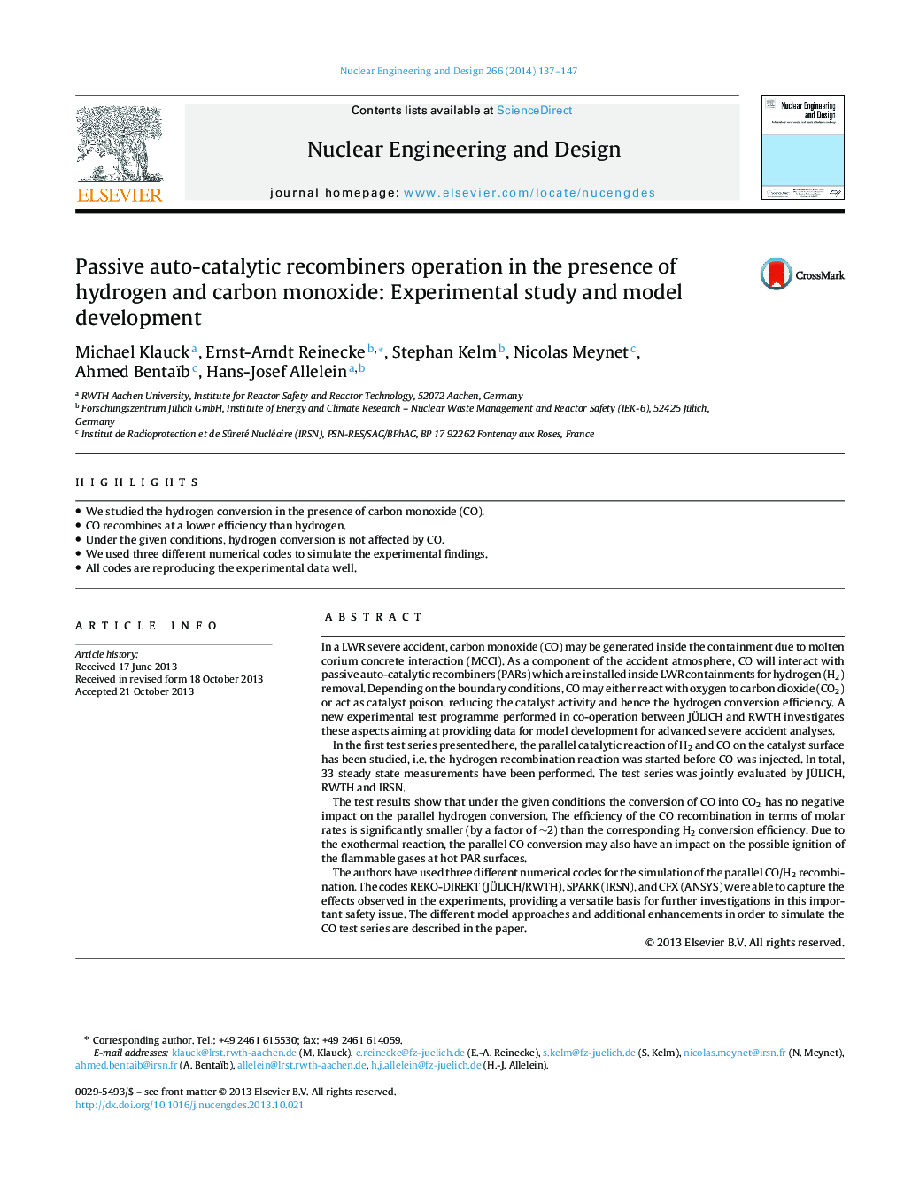 Passive auto-catalytic recombiners operation in the presence of hydrogen and carbon monoxide: Experimental study and model development