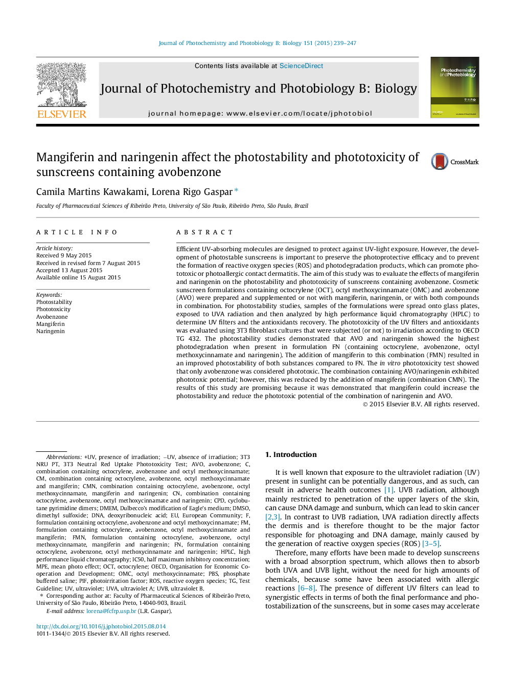 Mangiferin and naringenin affect the photostability and phototoxicity of sunscreens containing avobenzone