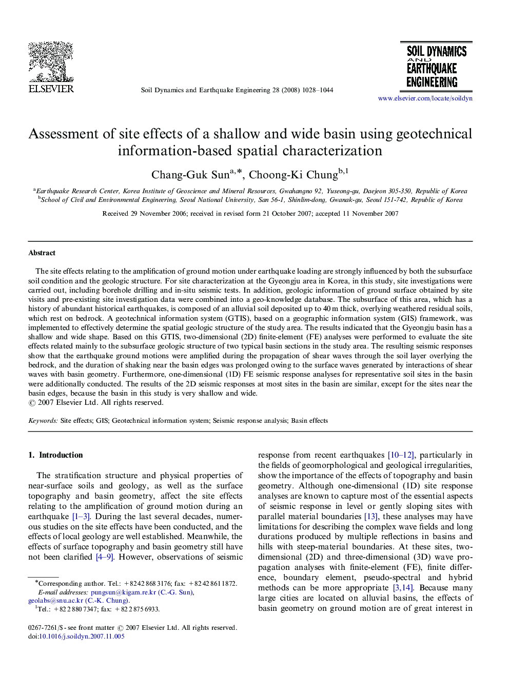 Assessment of site effects of a shallow and wide basin using geotechnical information-based spatial characterization