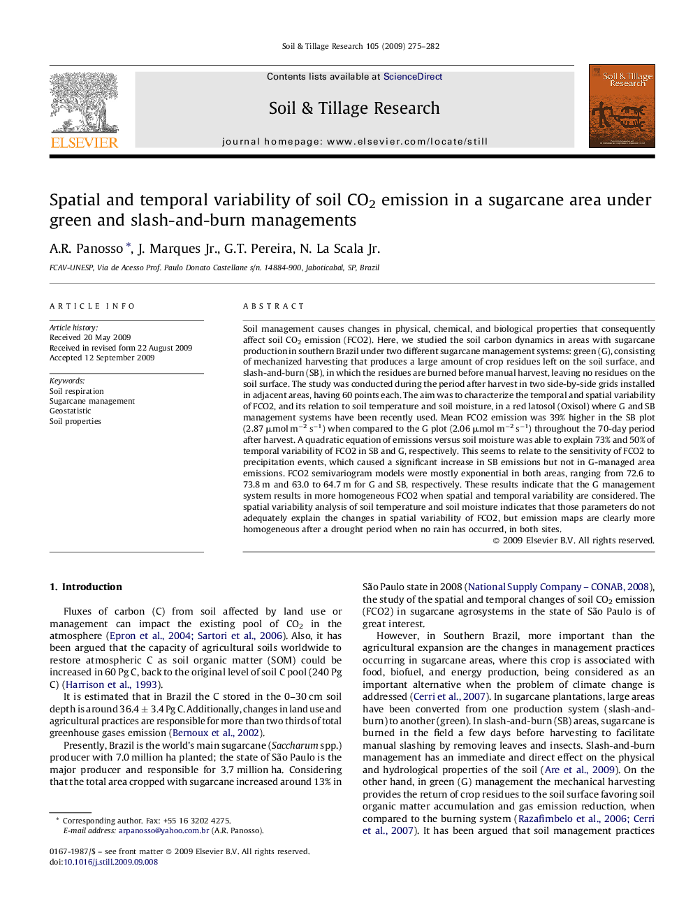 Spatial and temporal variability of soil CO2 emission in a sugarcane area under green and slash-and-burn managements