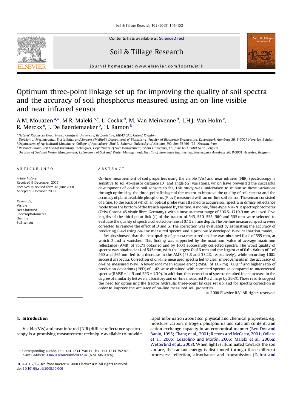 Optimum three-point linkage set up for improving the quality of soil spectra and the accuracy of soil phosphorus measured using an on-line visible and near infrared sensor