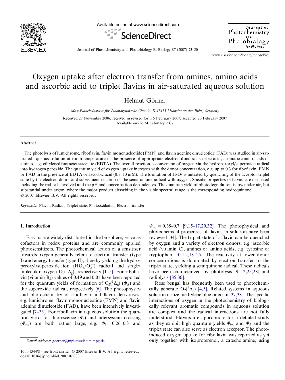 Oxygen uptake after electron transfer from amines, amino acids and ascorbic acid to triplet flavins in air-saturated aqueous solution