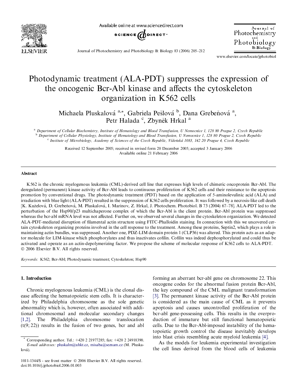 Photodynamic treatment (ALA-PDT) suppresses the expression of the oncogenic Bcr-Abl kinase and affects the cytoskeleton organization in K562 cells