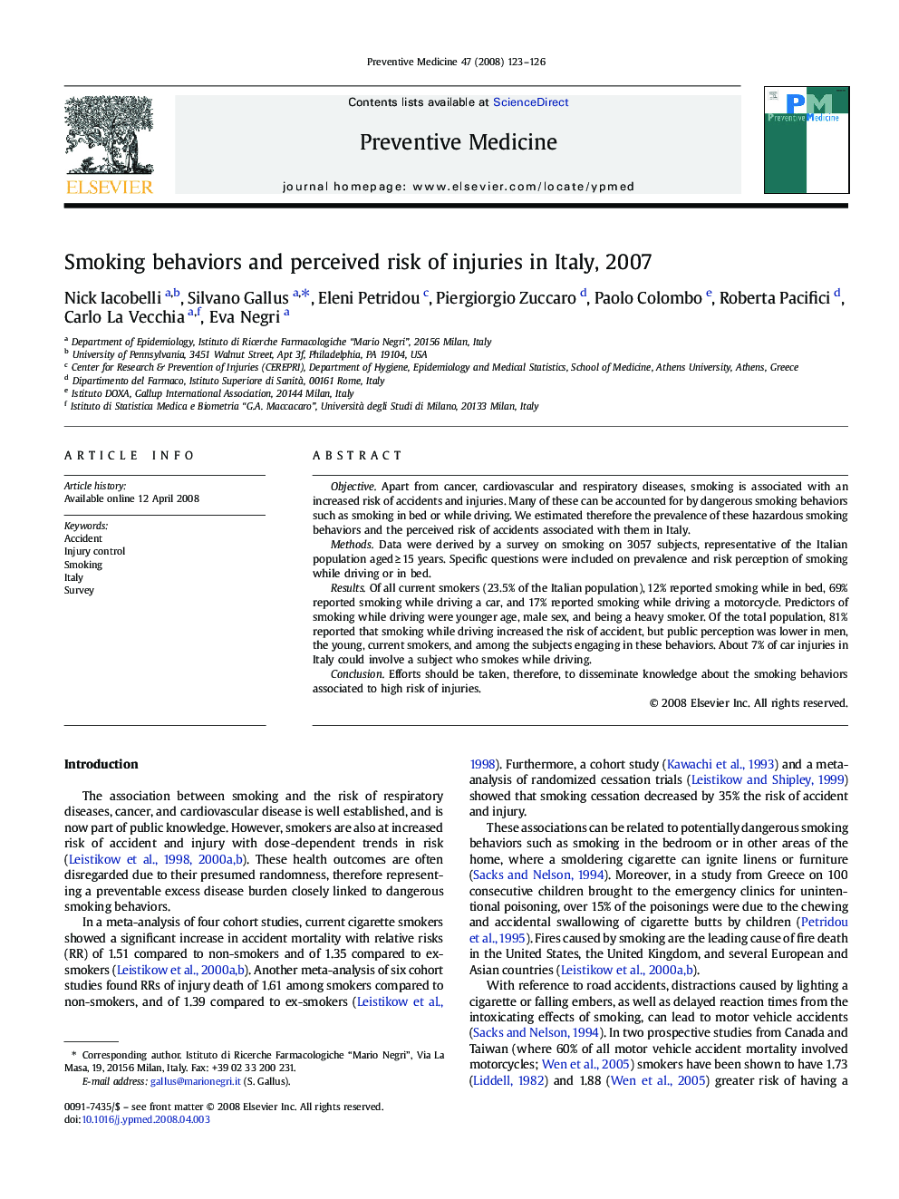 Smoking behaviors and perceived risk of injuries in Italy, 2007