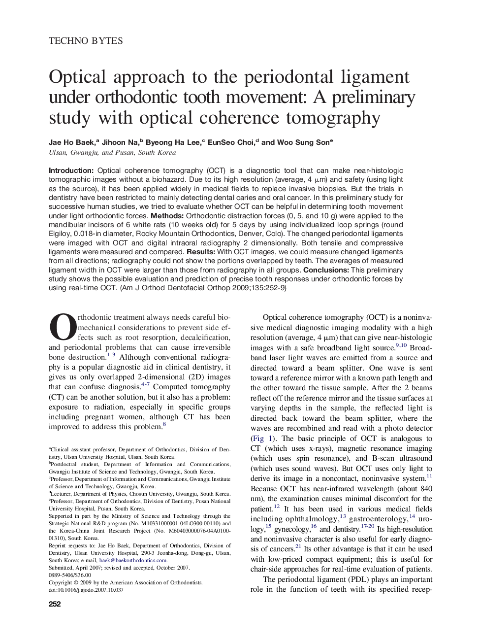 Optical approach to the periodontal ligament under orthodontic tooth movement: A preliminary study with optical coherence tomography 