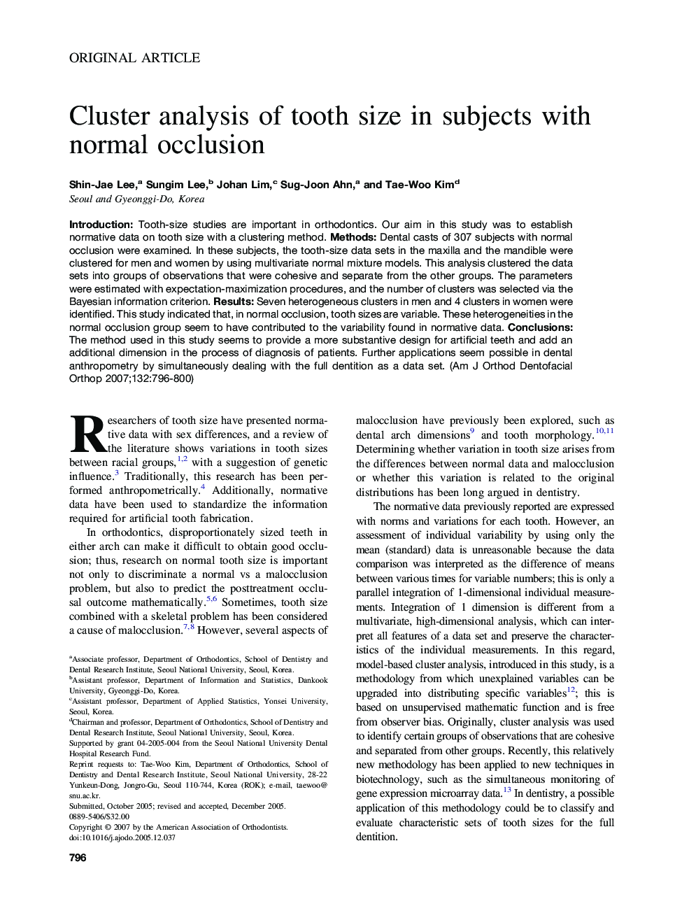 Cluster analysis of tooth size in subjects with normal occlusion 
