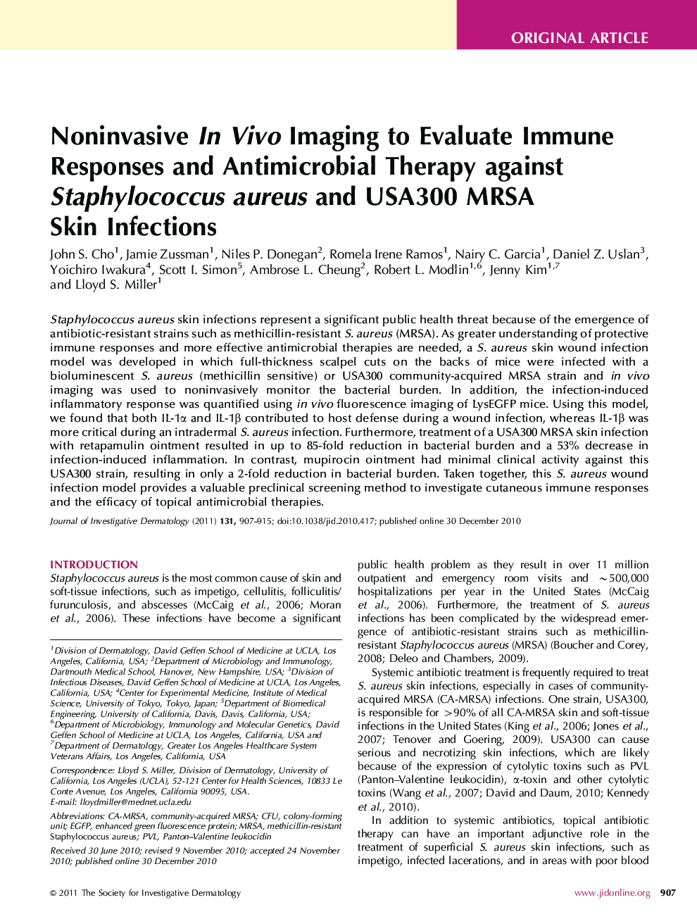 Noninvasive In Vivo Imaging to Evaluate Immune Responses and Antimicrobial Therapy against Staphylococcus aureus and USA300 MRSA Skin Infections