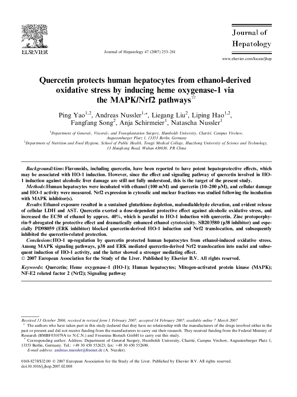 Quercetin protects human hepatocytes from ethanol-derived oxidative stress by inducing heme oxygenase-1 via the MAPK/Nrf2 pathways 