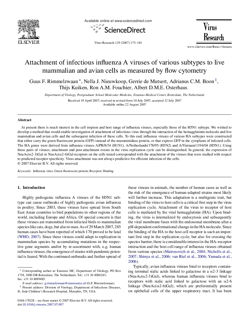 Attachment of infectious influenza A viruses of various subtypes to live mammalian and avian cells as measured by flow cytometry