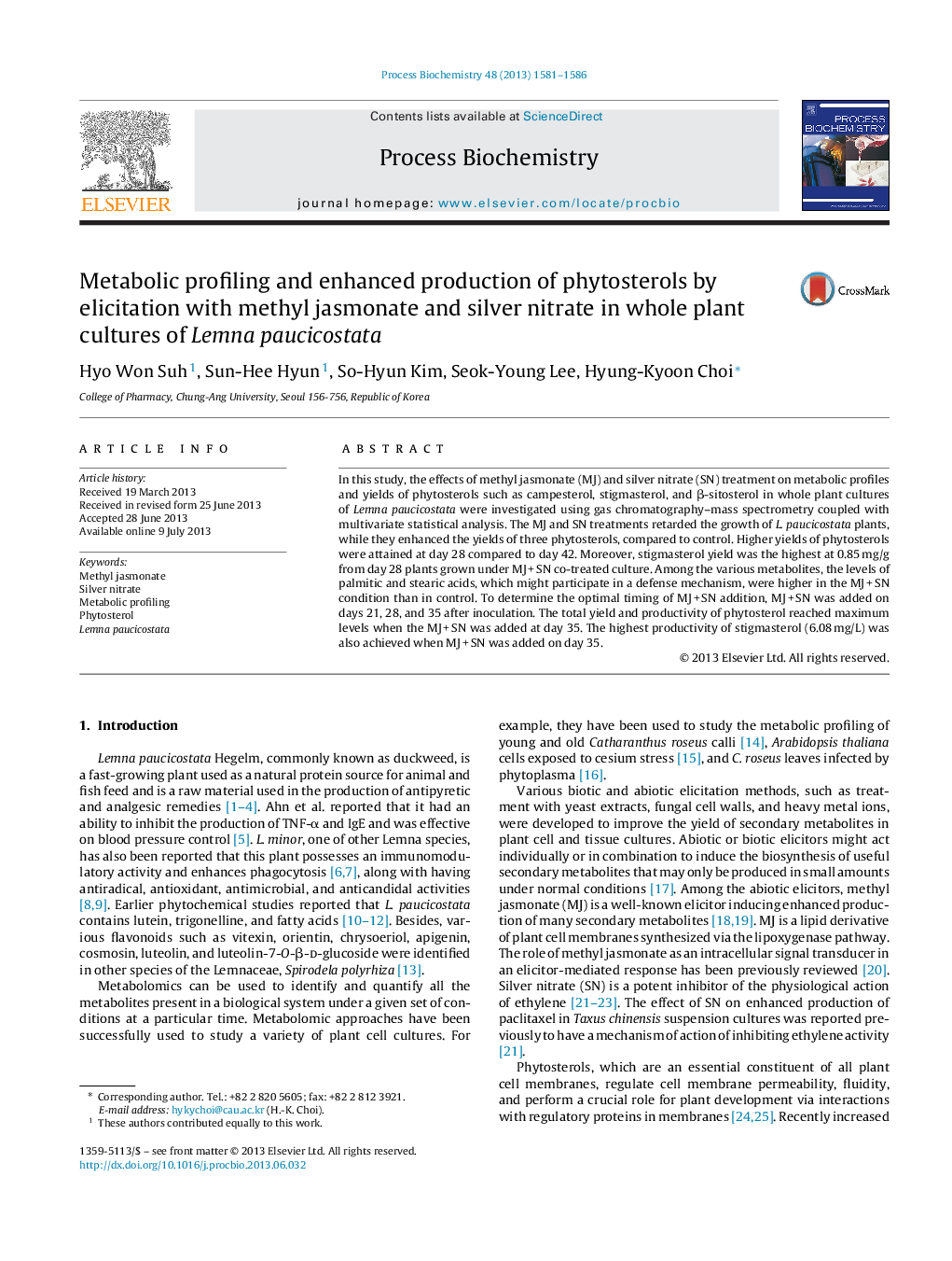 Metabolic profiling and enhanced production of phytosterols by elicitation with methyl jasmonate and silver nitrate in whole plant cultures of Lemna paucicostata