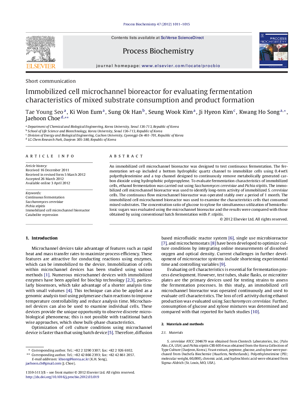 Immobilized cell microchannel bioreactor for evaluating fermentation characteristics of mixed substrate consumption and product formation