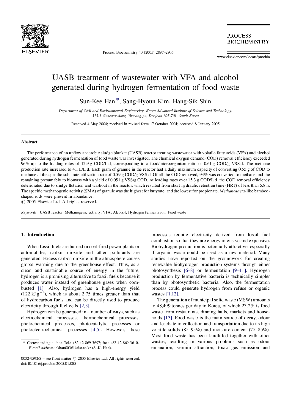 UASB treatment of wastewater with VFA and alcohol generated during hydrogen fermentation of food waste