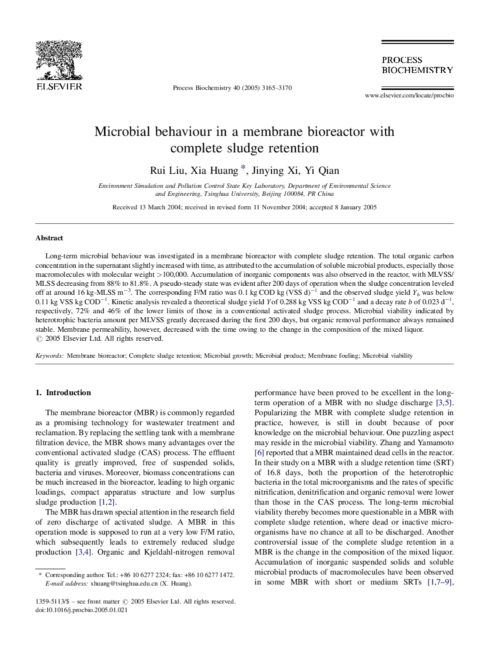 Microbial behaviour in a membrane bioreactor with complete sludge retention