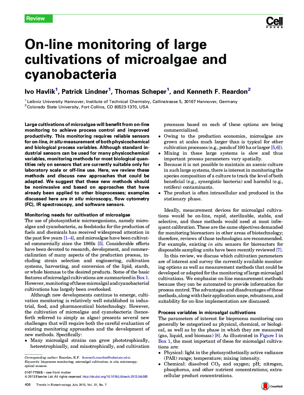 On-line monitoring of large cultivations of microalgae and cyanobacteria