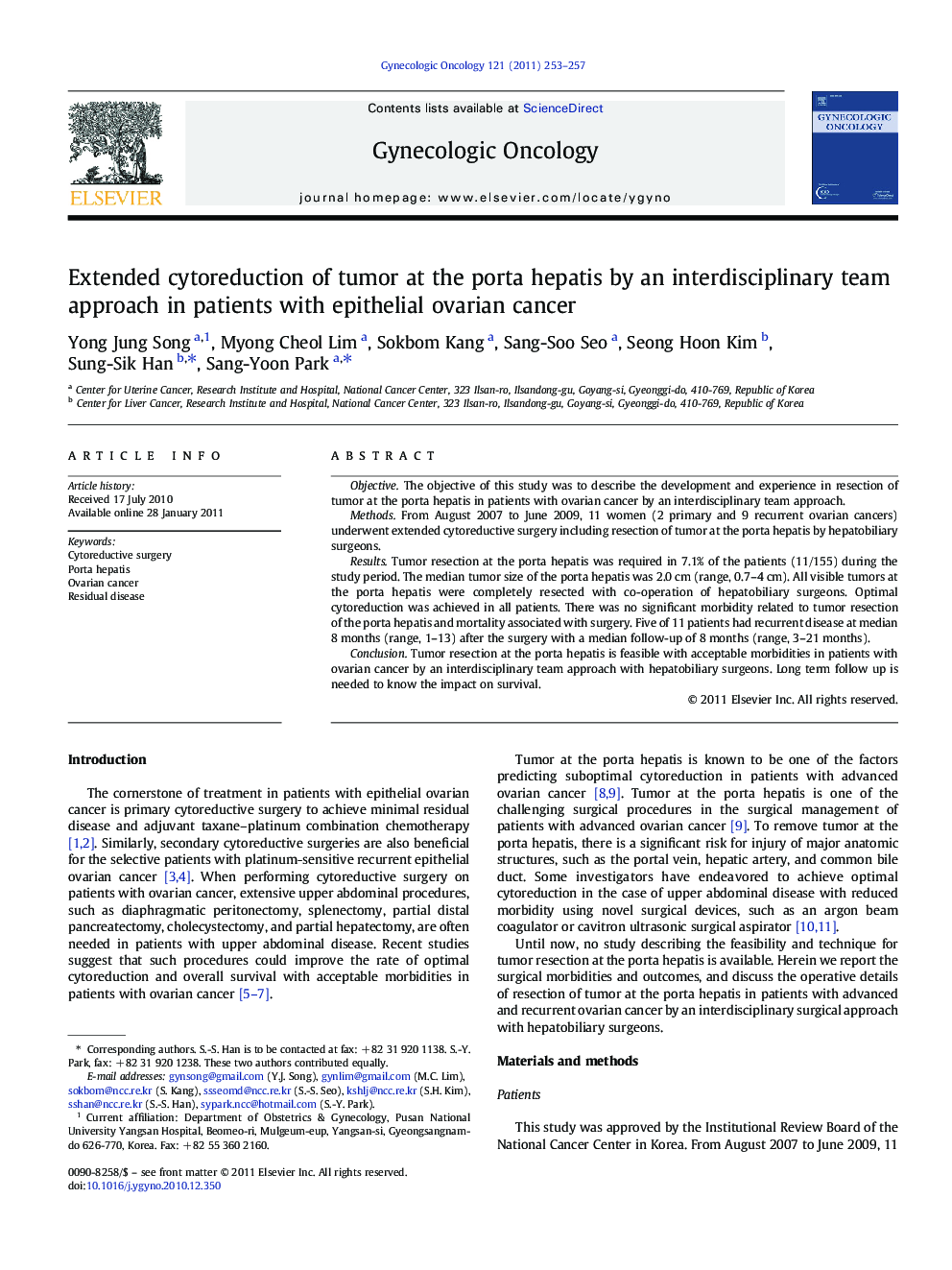 Extended cytoreduction of tumor at the porta hepatis by an interdisciplinary team approach in patients with epithelial ovarian cancer