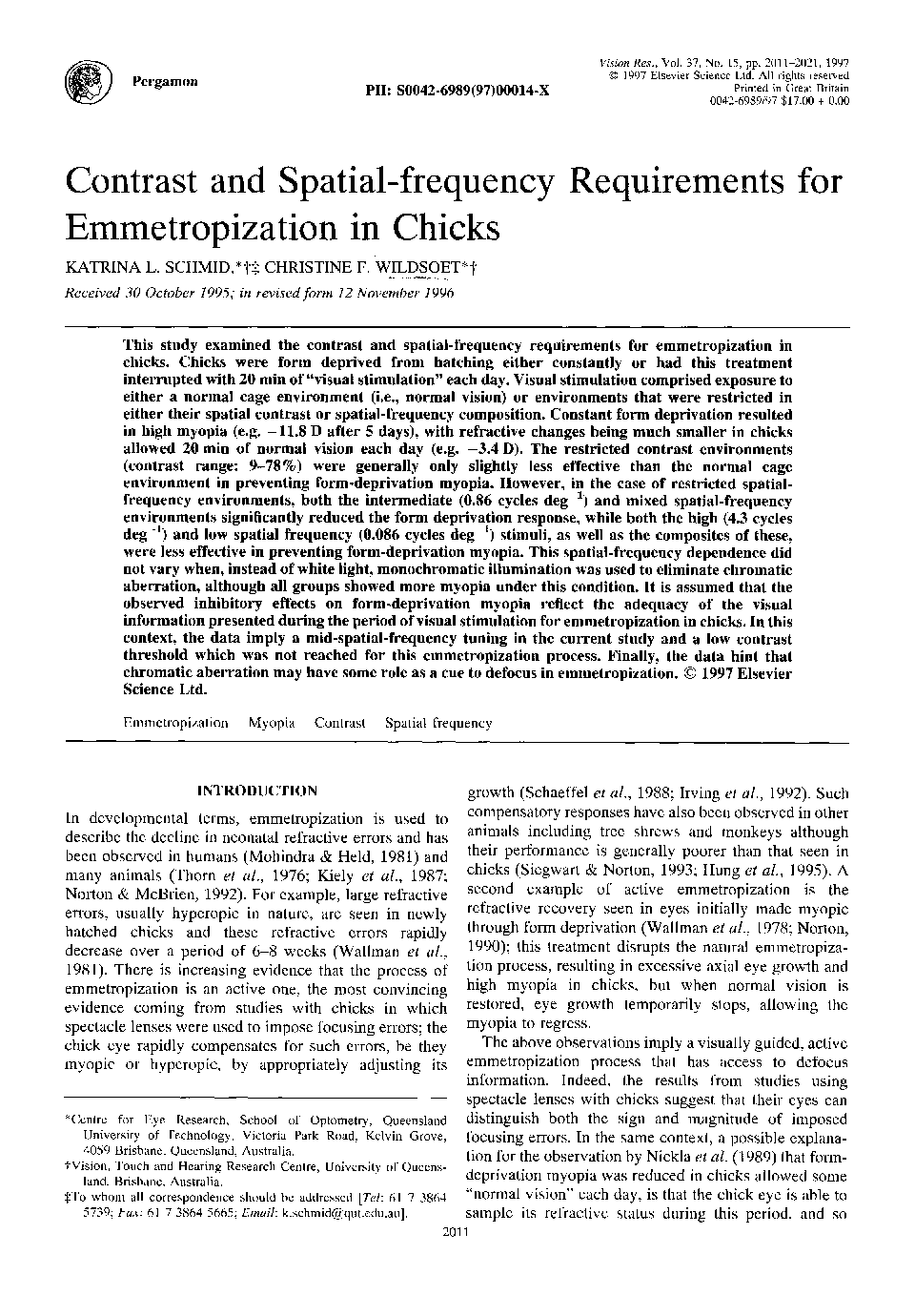 Contrast and spatial-frequency requirements for emmetropization in chicks