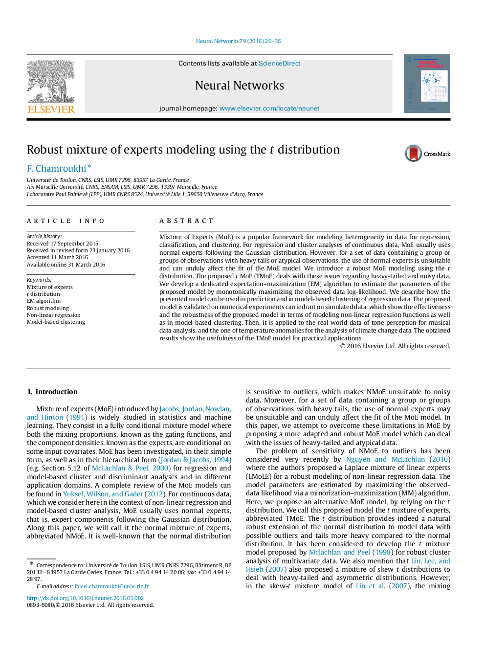 Robust mixture of experts modeling using the tt distribution