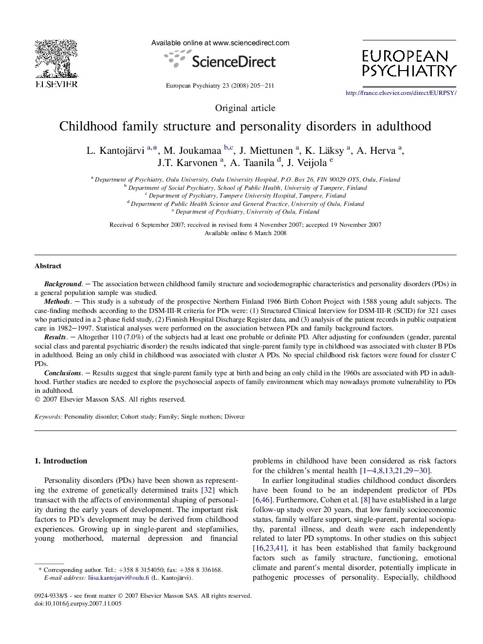 Childhood family structure and personality disorders in adulthood