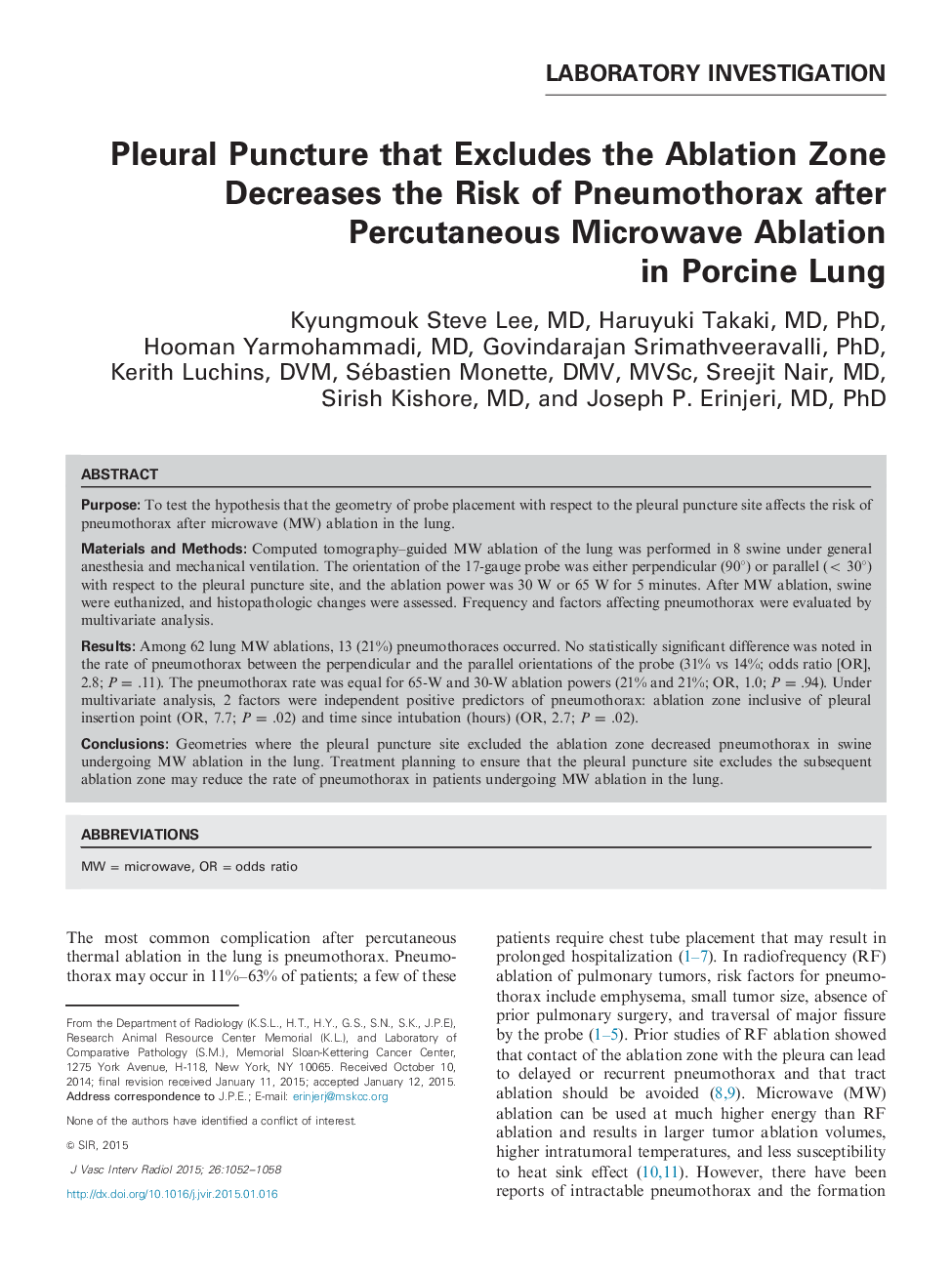 Pleural Puncture that Excludes the Ablation Zone Decreases the Risk of Pneumothorax after Percutaneous Microwave Ablation in Porcine Lung