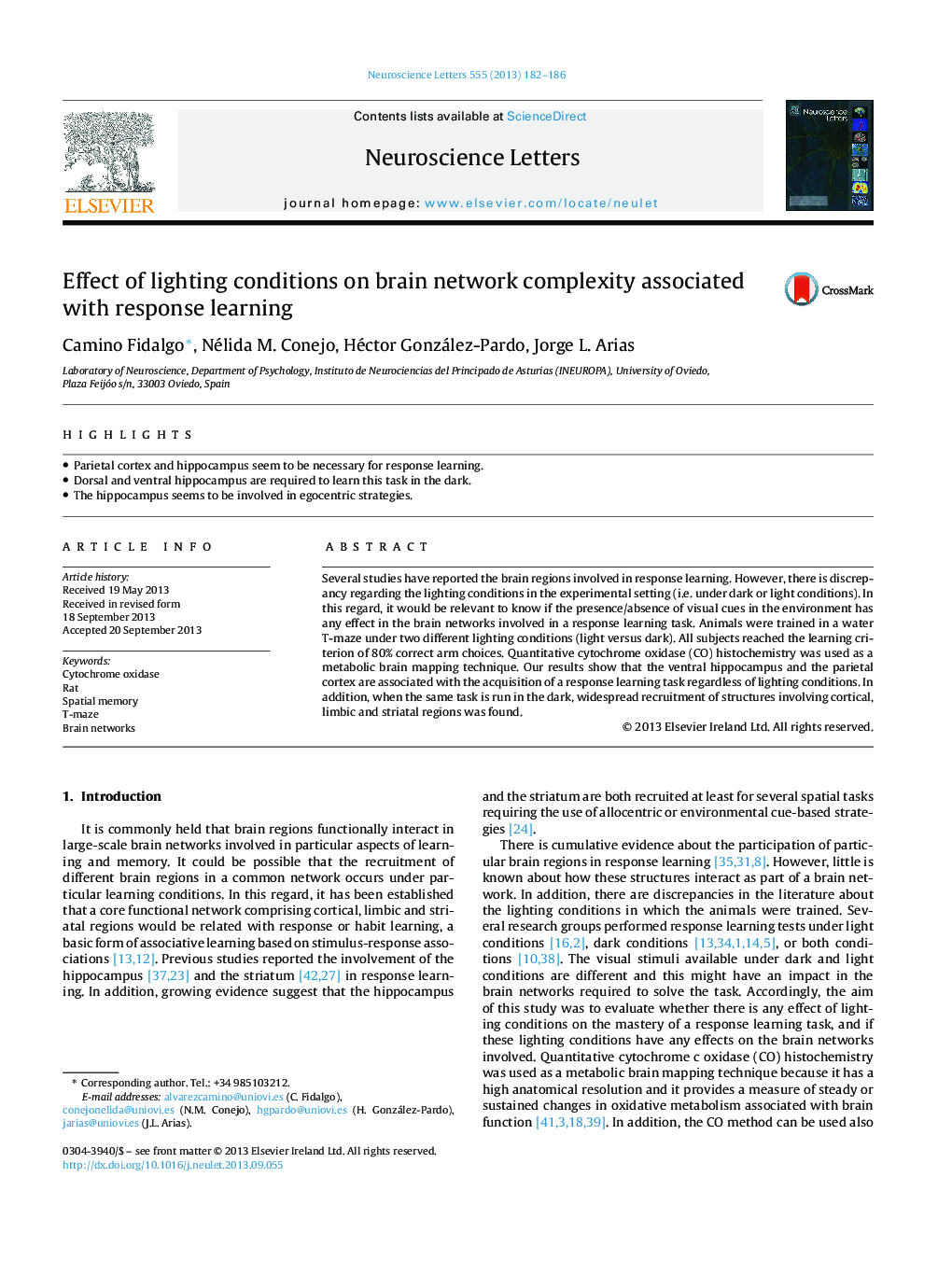 Effect of lighting conditions on brain network complexity associated with response learning