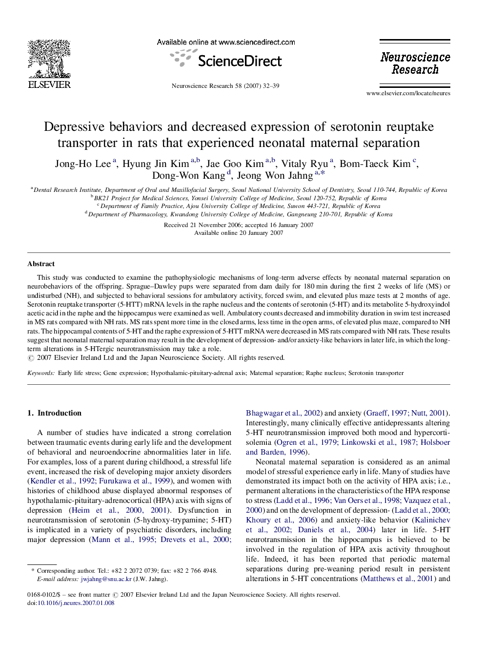 Depressive behaviors and decreased expression of serotonin reuptake transporter in rats that experienced neonatal maternal separation