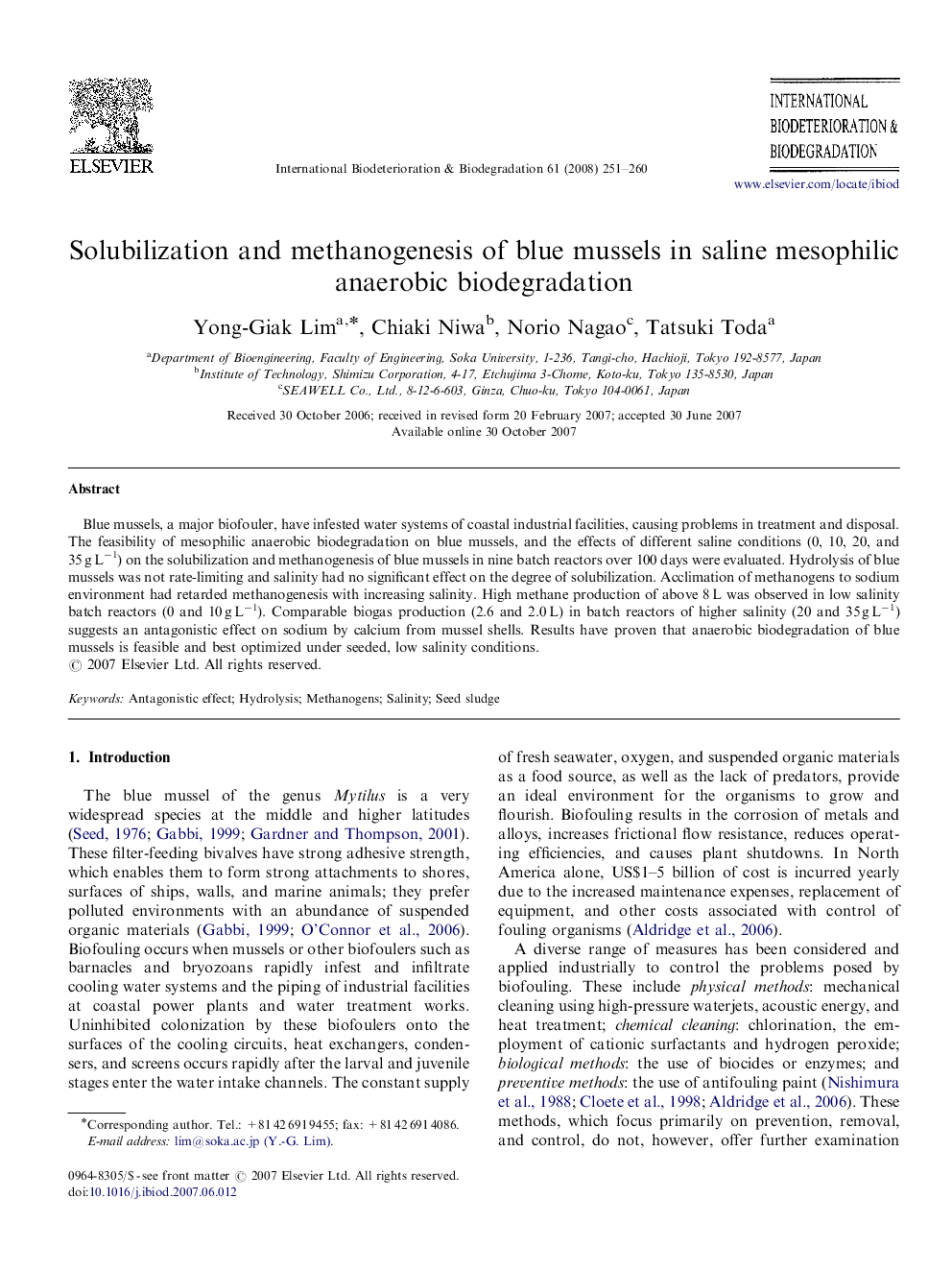 Solubilization and methanogenesis of blue mussels in saline mesophilic anaerobic biodegradation