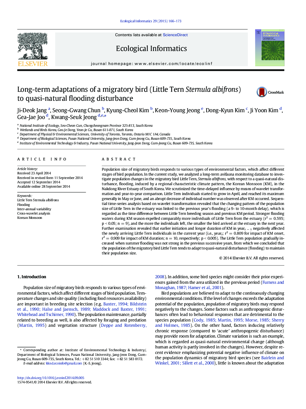 Long-term adaptations of a migratory bird (Little Tern Sternula albifrons) to quasi-natural flooding disturbance