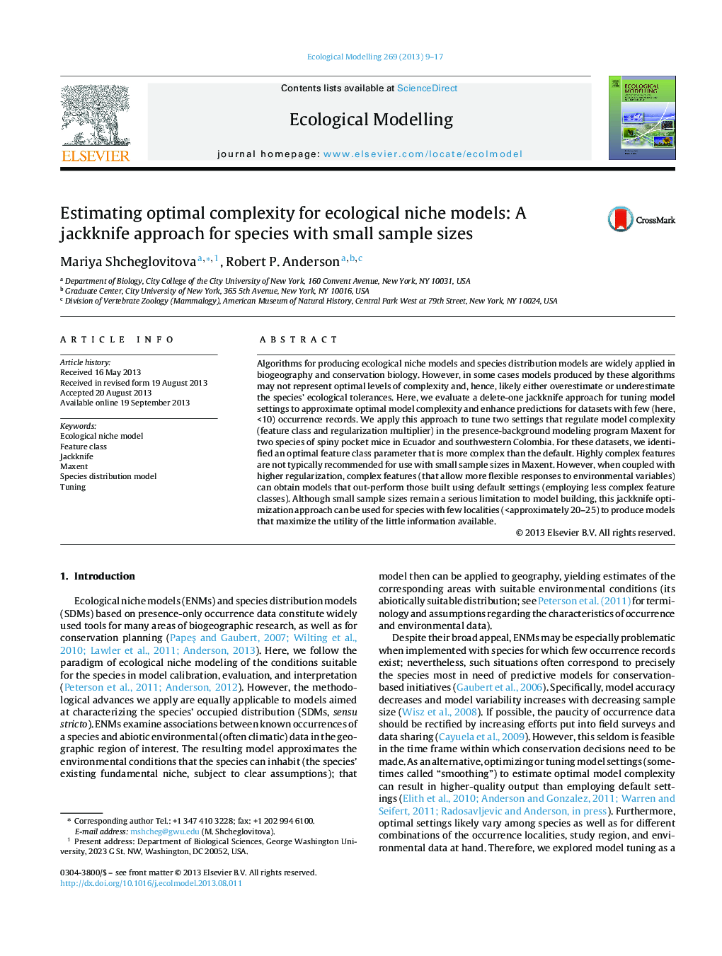 Estimating optimal complexity for ecological niche models: A jackknife approach for species with small sample sizes