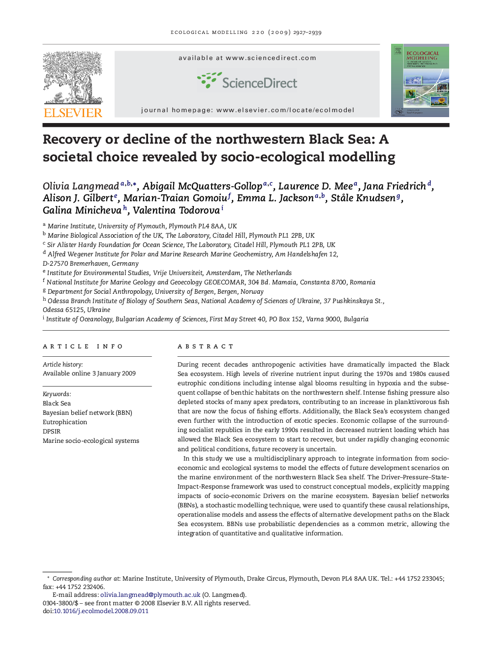 Recovery or decline of the northwestern Black Sea: A societal choice revealed by socio-ecological modelling