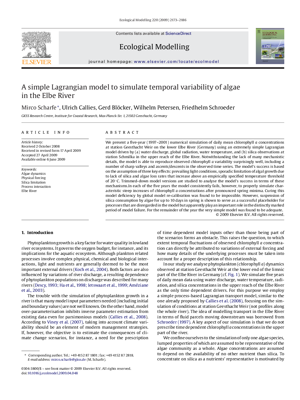 A simple Lagrangian model to simulate temporal variability of algae in the Elbe River