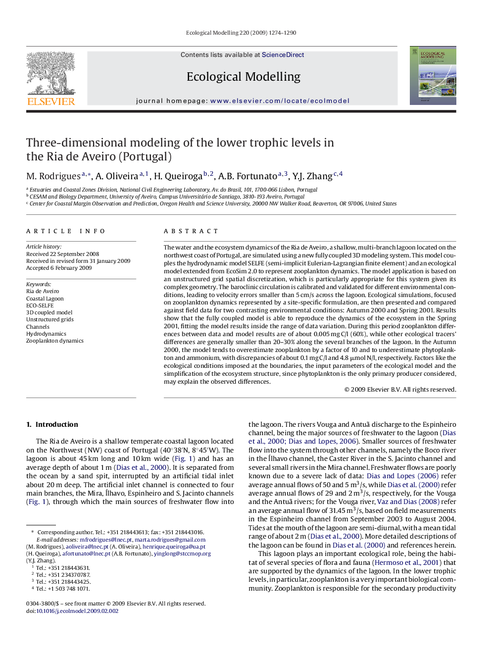 Three-dimensional modeling of the lower trophic levels in the Ria de Aveiro (Portugal)