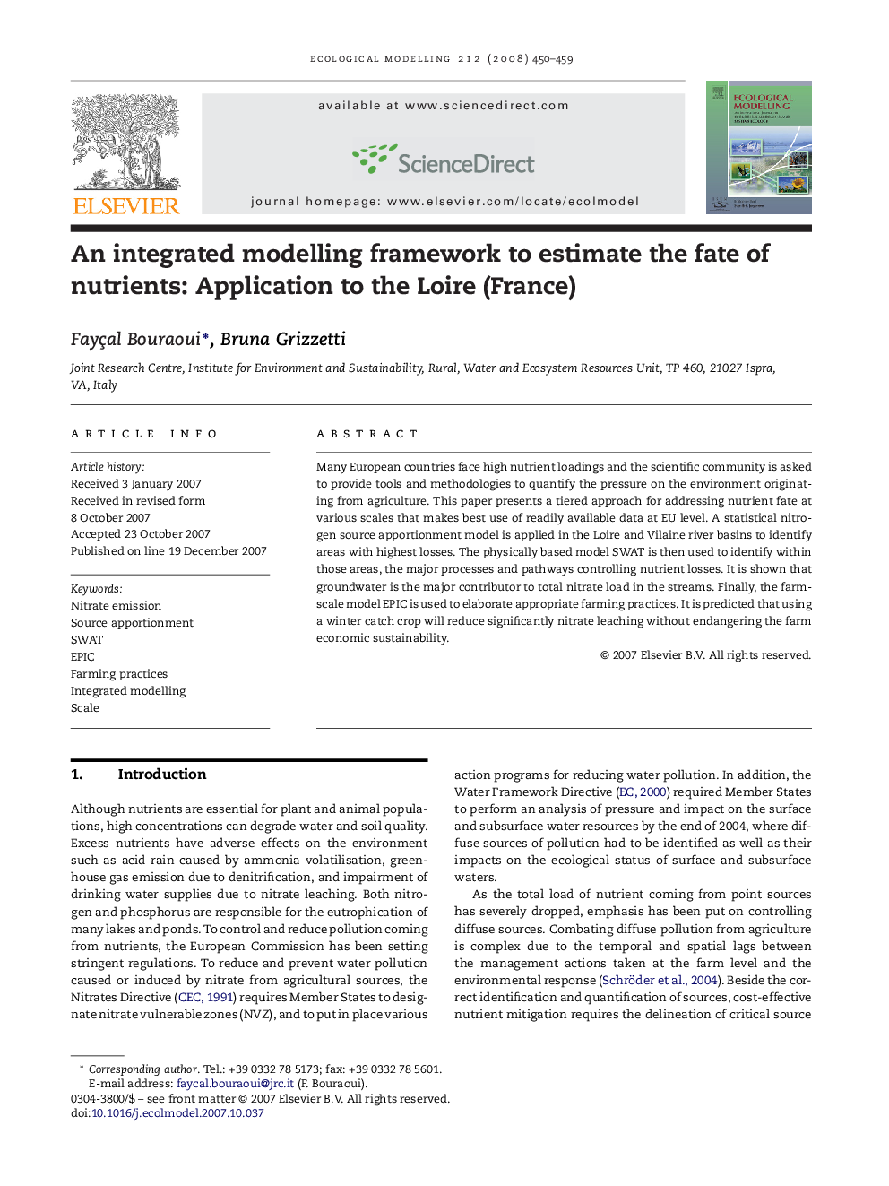 An integrated modelling framework to estimate the fate of nutrients: Application to the Loire (France)