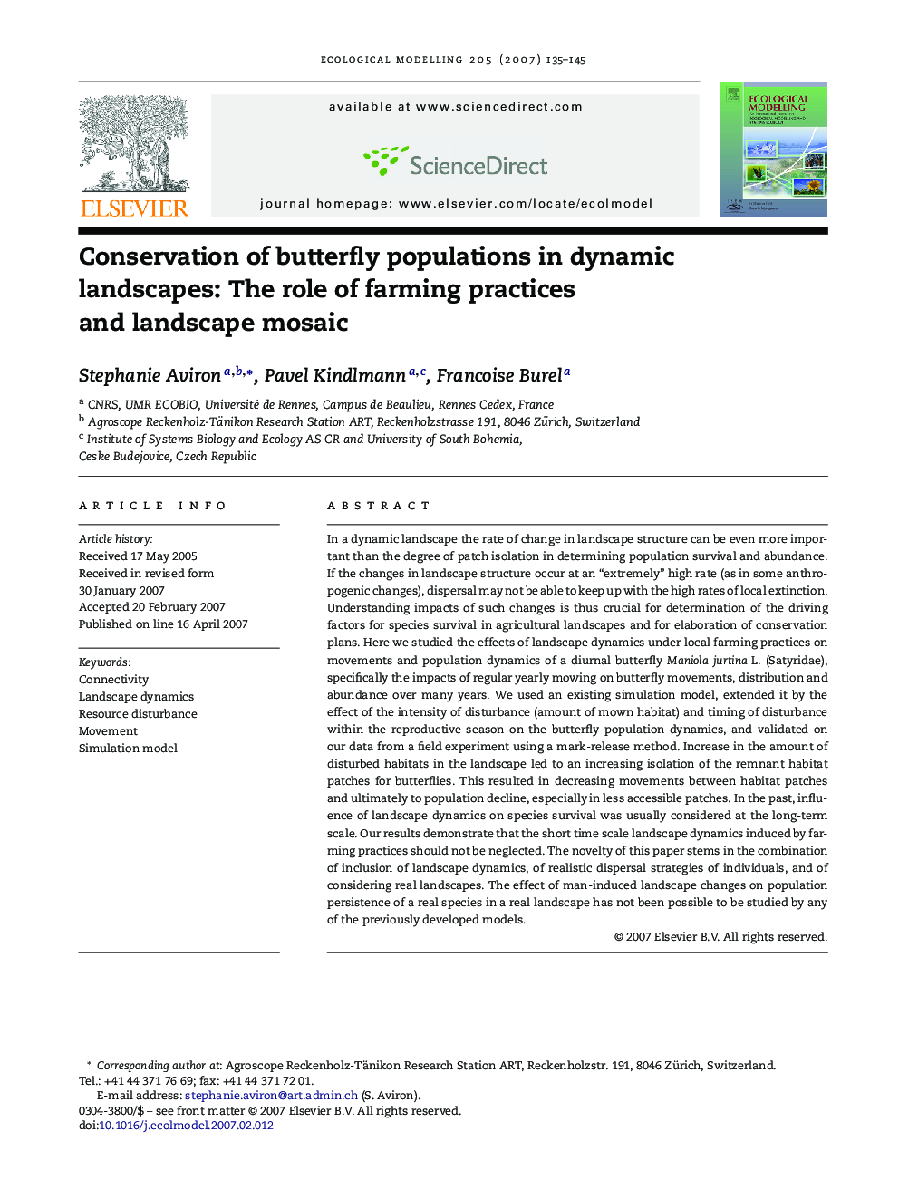 Conservation of butterfly populations in dynamic landscapes: The role of farming practices and landscape mosaic