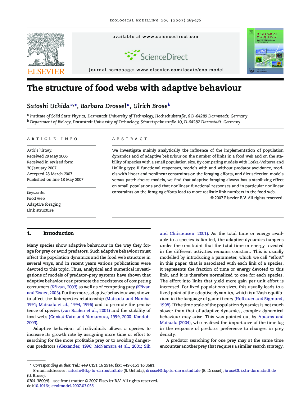 The structure of food webs with adaptive behaviour