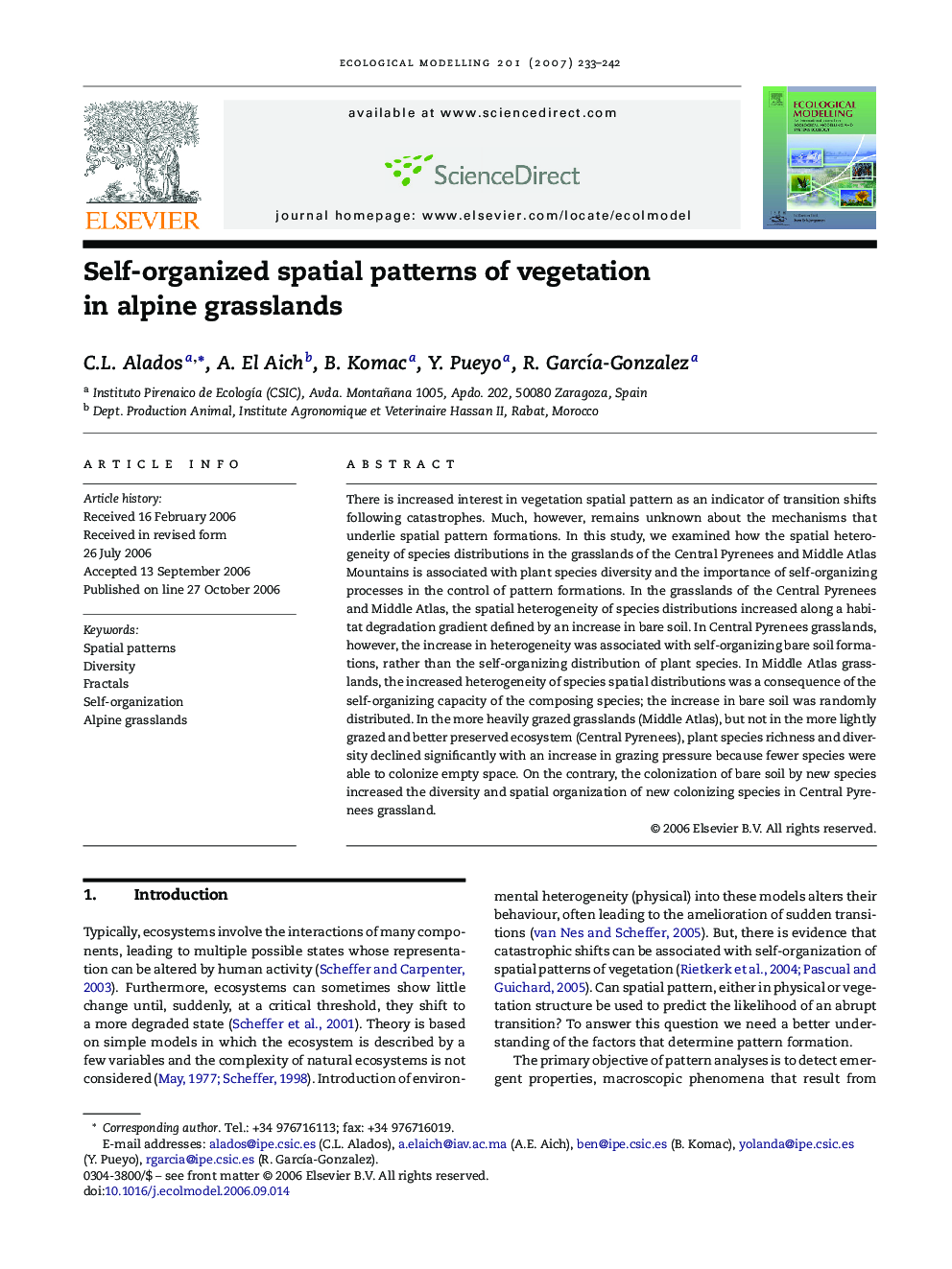 Self-organized spatial patterns of vegetation in alpine grasslands