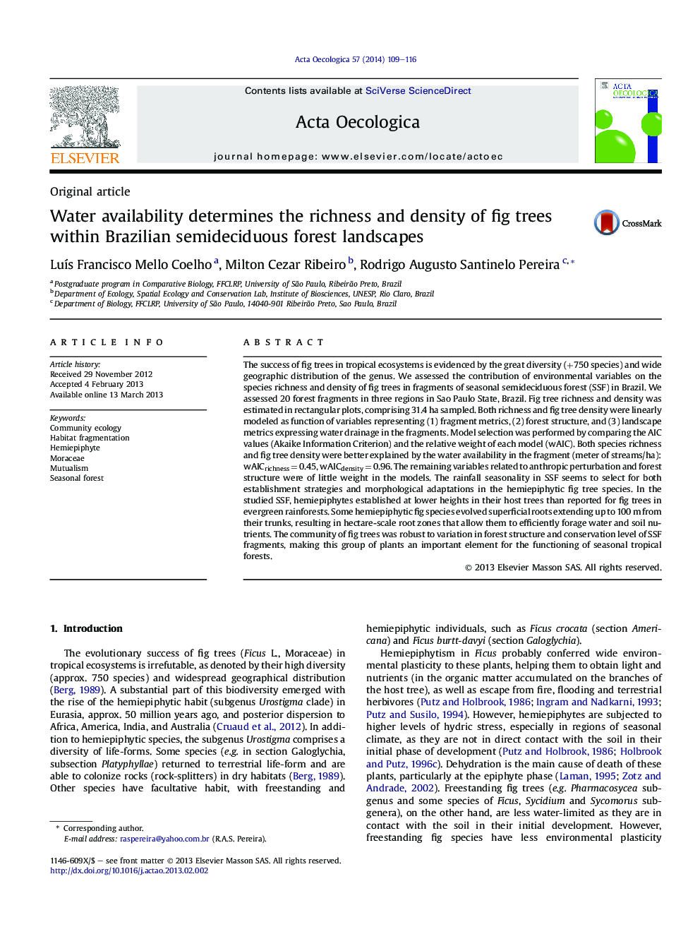 Water availability determines the richness and density of fig trees within Brazilian semideciduous forest landscapes