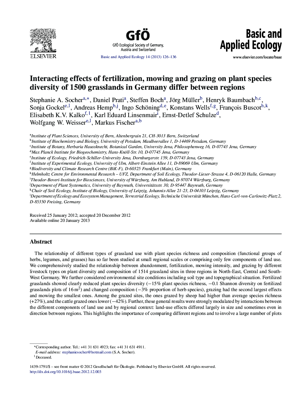 Interacting effects of fertilization, mowing and grazing on plant species diversity of 1500 grasslands in Germany differ between regions