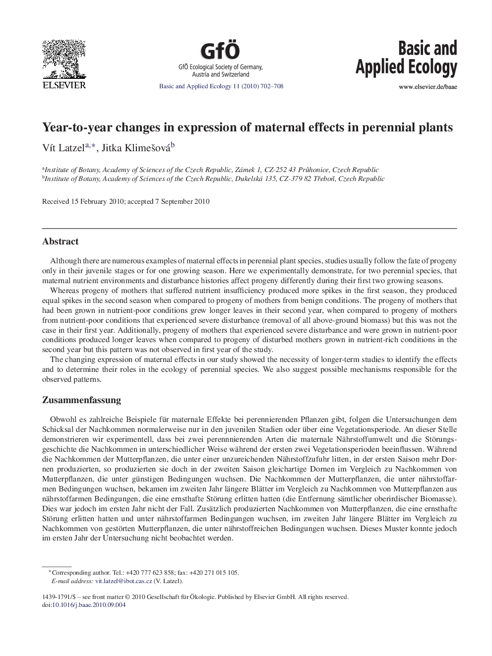 Year-to-year changes in expression of maternal effects in perennial plants