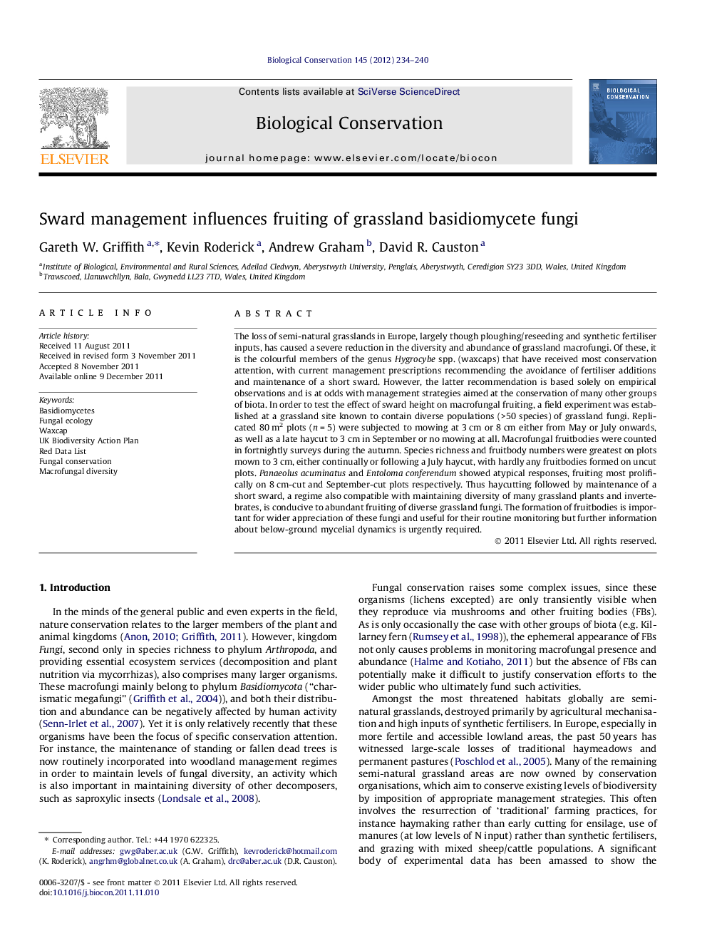 Sward management influences fruiting of grassland basidiomycete fungi