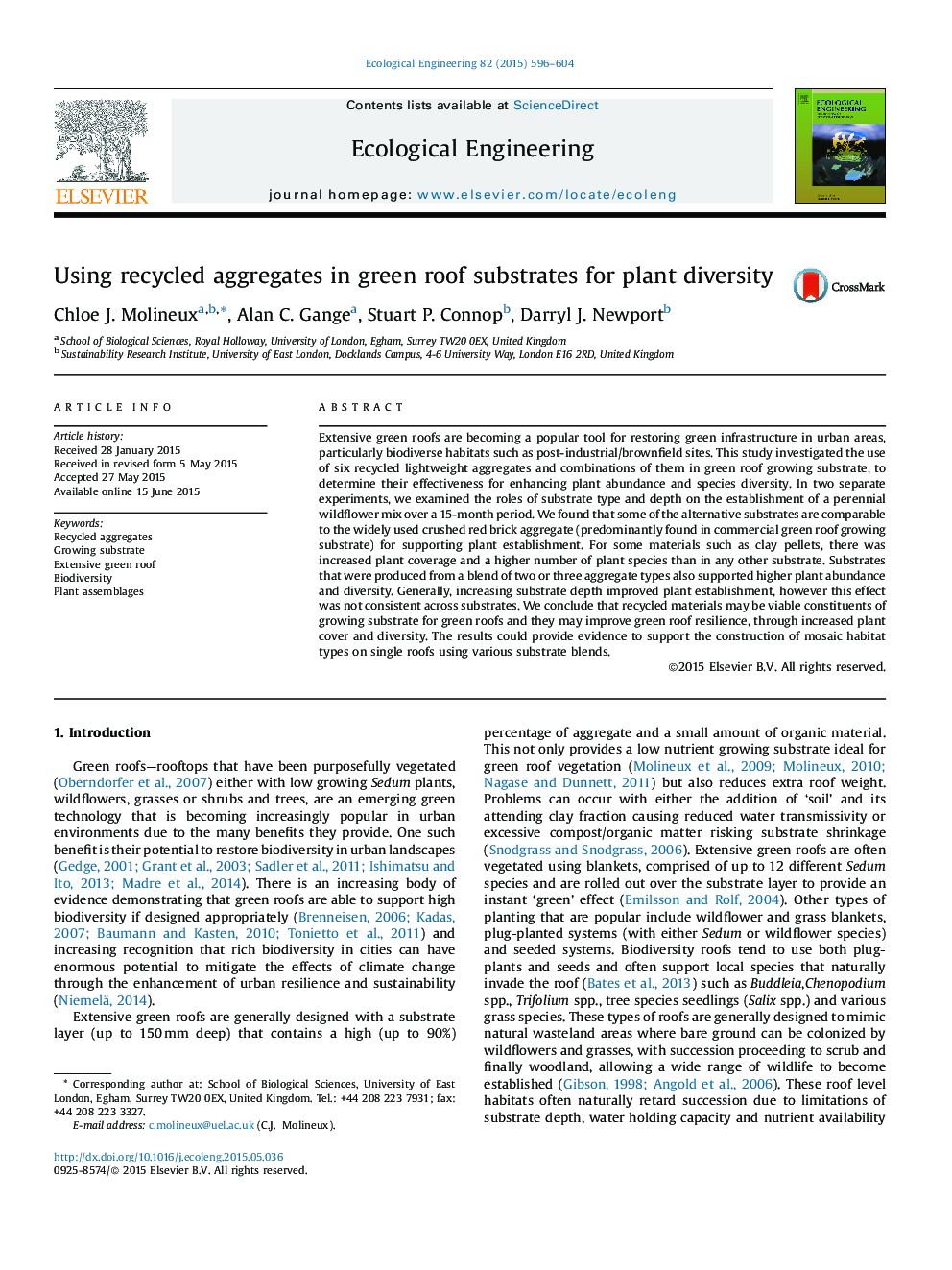 Using recycled aggregates in green roof substrates for plant diversity