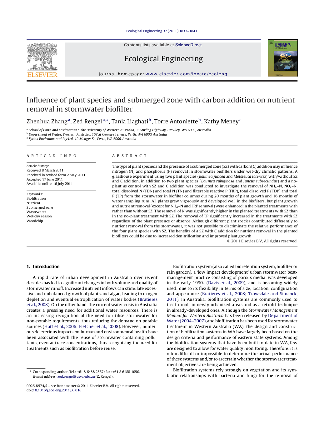 Influence of plant species and submerged zone with carbon addition on nutrient removal in stormwater biofilter