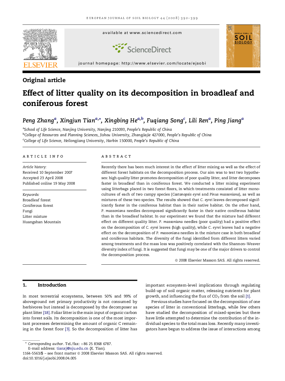 Effect of litter quality on its decomposition in broadleaf and coniferous forest