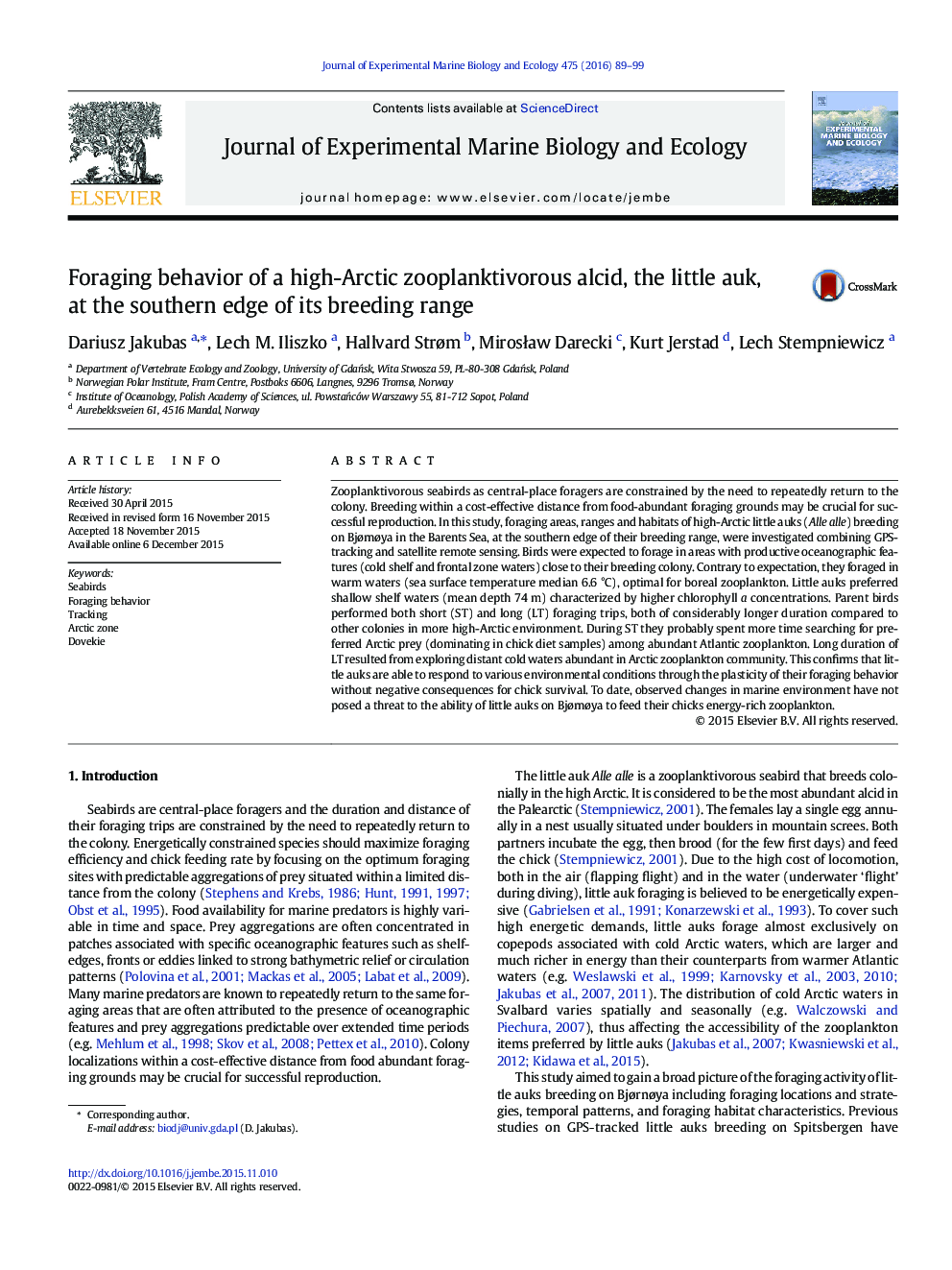 Foraging behavior of a high-Arctic zooplanktivorous alcid, the little auk, at the southern edge of its breeding range