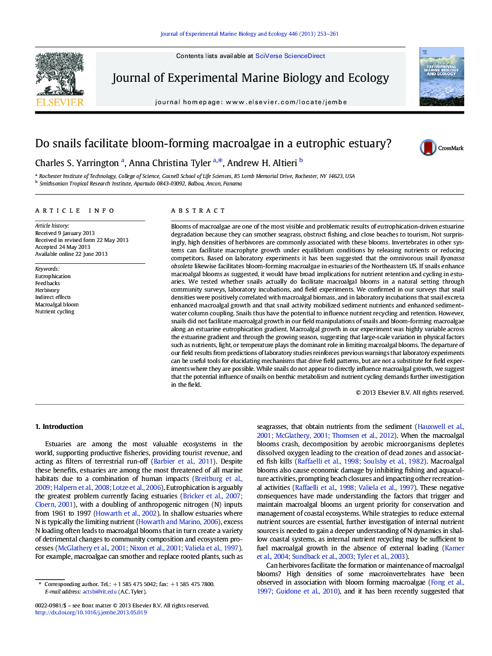 Do snails facilitate bloom-forming macroalgae in a eutrophic estuary?