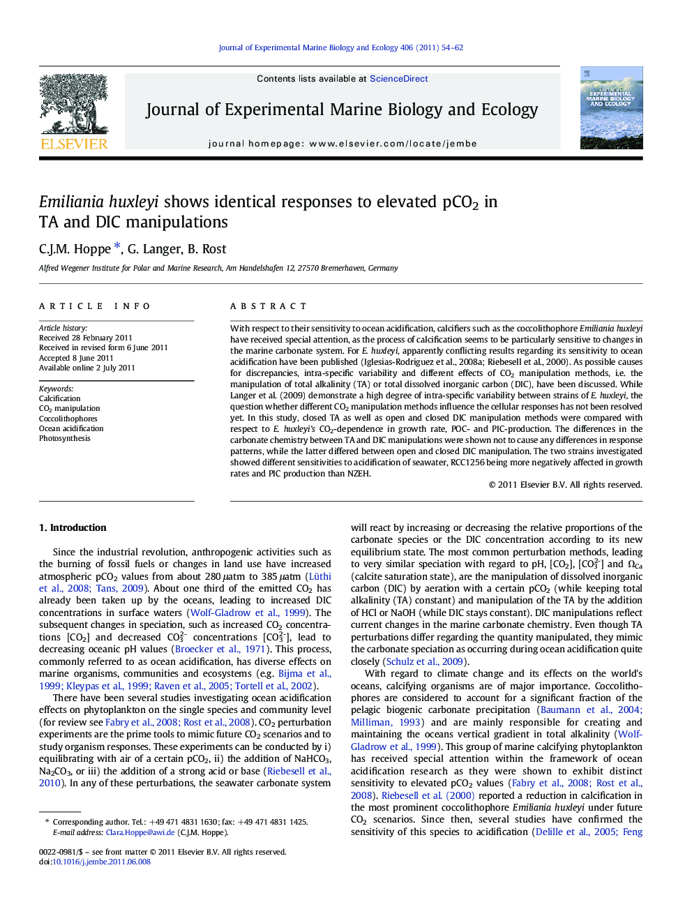 Emiliania huxleyi shows identical responses to elevated pCO2 in TA and DIC manipulations