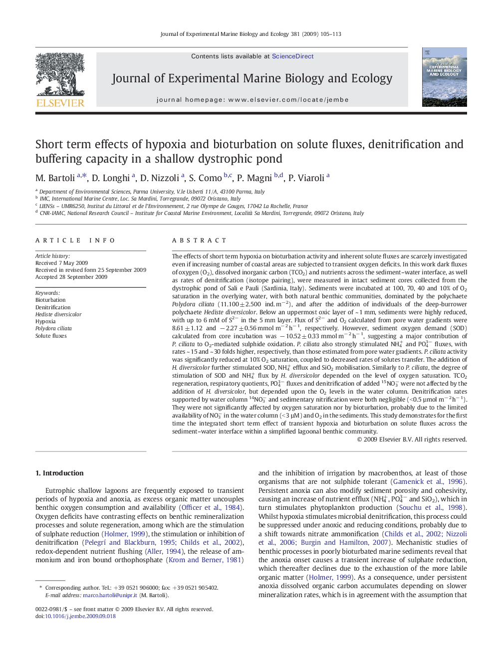 Short term effects of hypoxia and bioturbation on solute fluxes, denitrification and buffering capacity in a shallow dystrophic pond