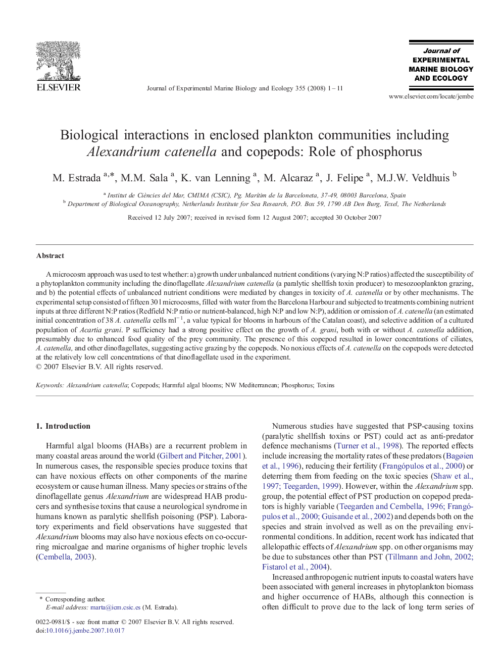 Biological interactions in enclosed plankton communities including Alexandrium catenella and copepods: Role of phosphorus